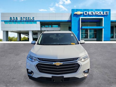Used 2018 Chevrolet Traverse LT AWD/4WD image 2