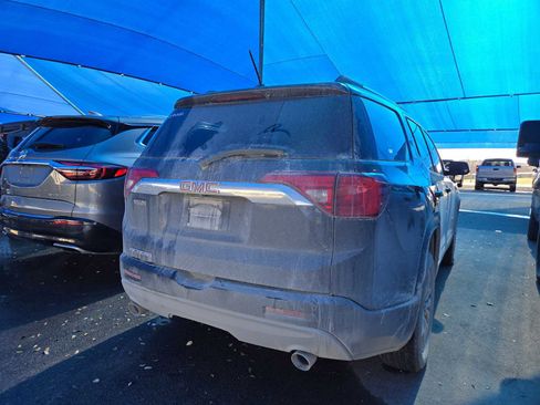 Used 2018 GMC Acadia SLT image 4