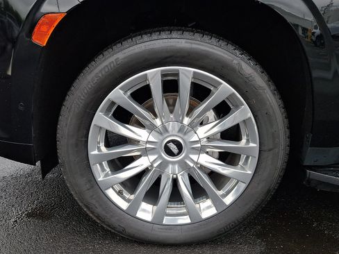 Certified 2023 Cadillac Escalade Premium Luxury AWD/4WD image 10