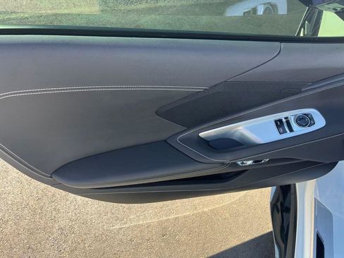 Used 2025 Chevrolet Corvette Z06 image 16