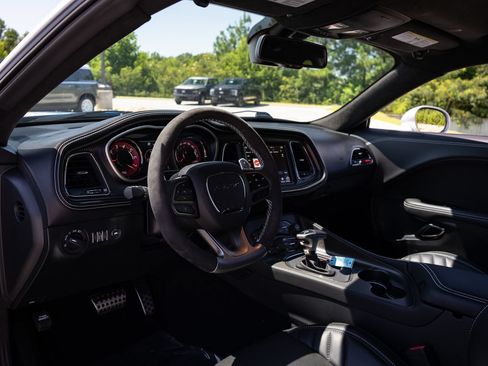 Used 2023 Dodge Challenger SRT Hellcat RWD image 29