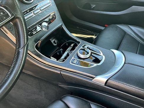 Used 2018 Mercedes-Benz C 300 4MATIC Sedan image 14