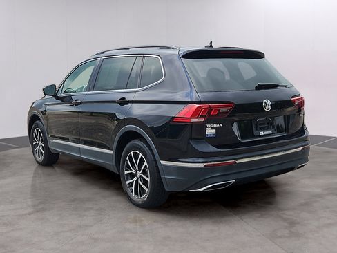 Used 2021 Volkswagen Tiguan SE w/ Panoramic Sunroof Package AWD/4WD image 29
