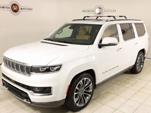 Used 2022 Jeep Grand Wagoneer Series III w/ Rear Seat Video Group 1 image 54