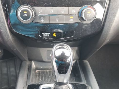Used 2020 Nissan Rogue Sport S w/ Appearance Package AWD/4WD image 13
