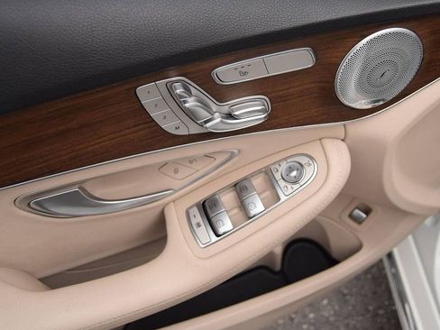 Used 2021 Mercedes-Benz C 300 4MATIC Sedan w/ Premium Package image 16