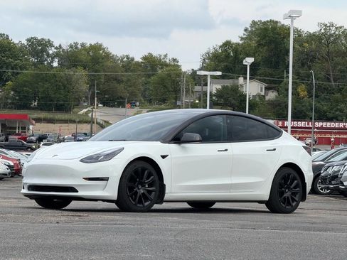 Used 2023 Tesla Model 3 Long Range image 3