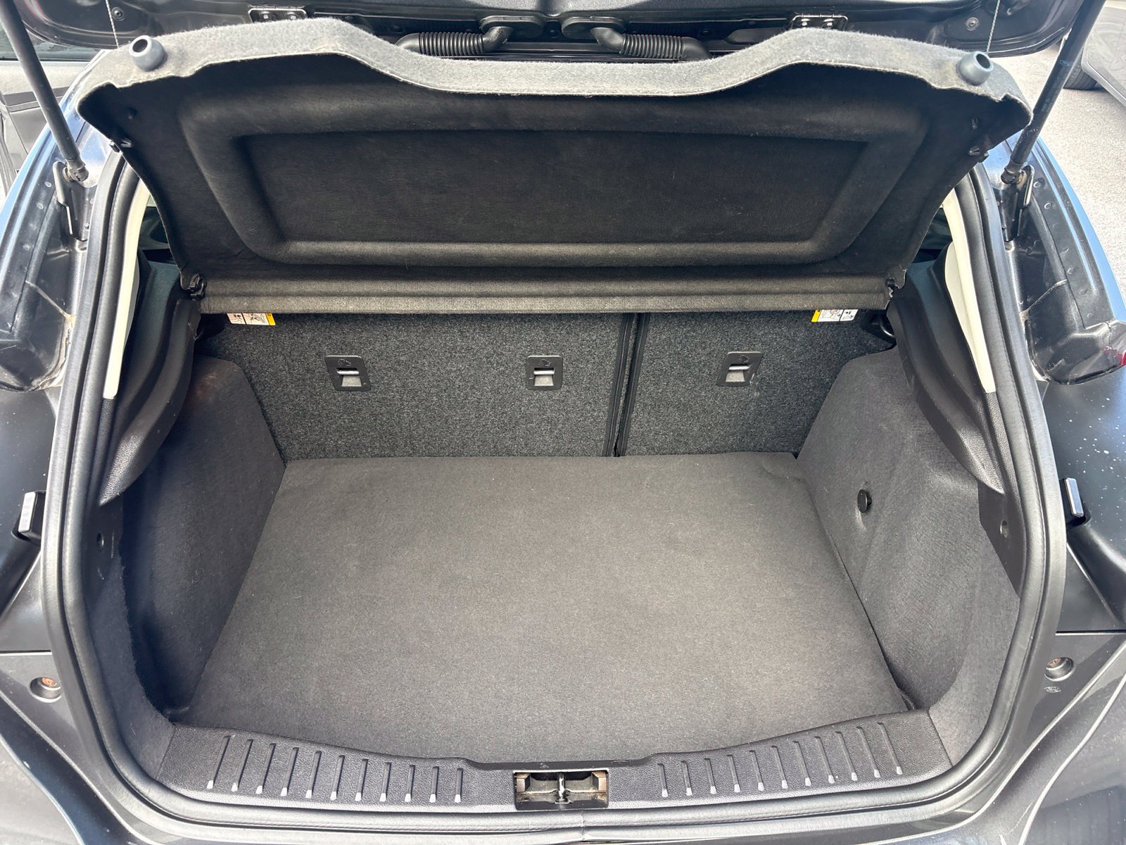 Used 2018 Ford Focus SE FWD image 15