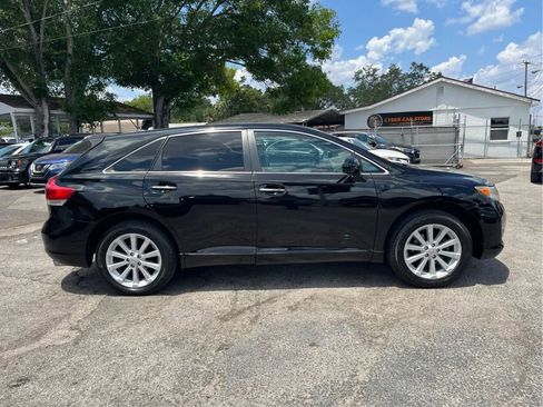 Used 2012 Toyota Venza XLE AWD/4WD image 4