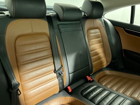 Used 2017 Volkswagen CC R-Line Executive image 31