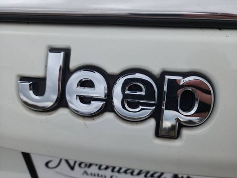 Used 2020 Jeep Compass Latitude w/ Cold Weather Group AWD/4WD image 22