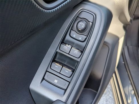 Certified 2024 Subaru Crosstrek 2.0i Premium image 16