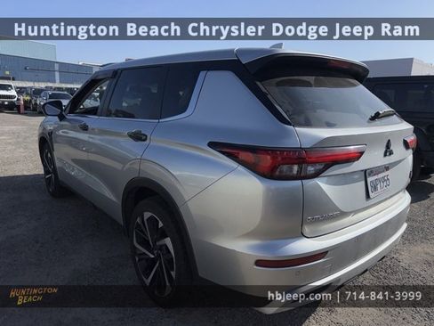 Used 2022 Mitsubishi Outlander SE image 7