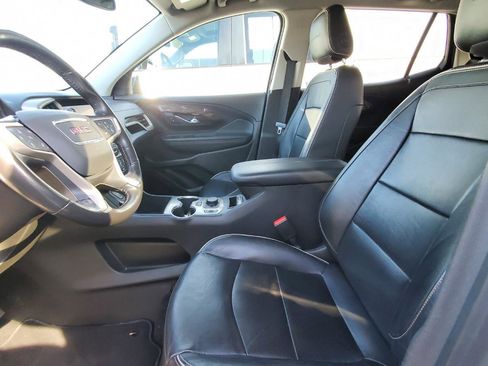 Used 2020 GMC Terrain Denali image 3