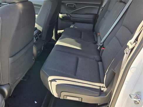 Used 2025 Honda Ridgeline Sport image 13