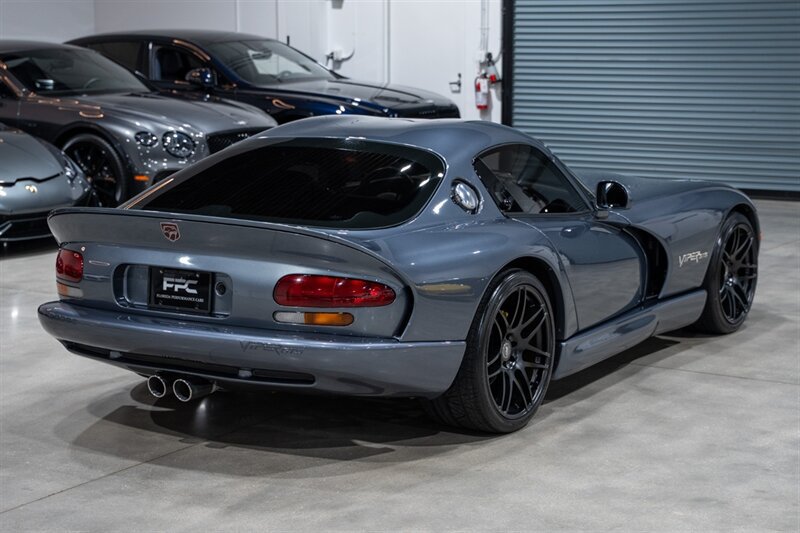 Used 2000 Dodge Viper GTS RWD image 6