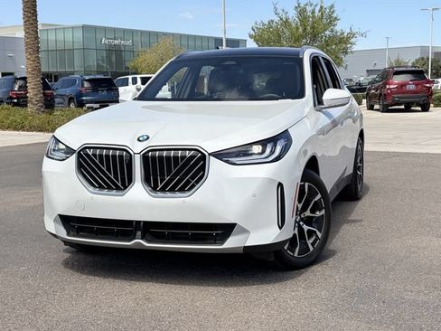 Certified 2025 BMW X3 xDrive30i w/ Premium Package AWD/4WD image 2