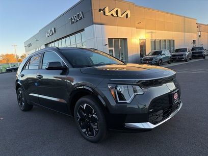 New 2025 Kia Niro Wind