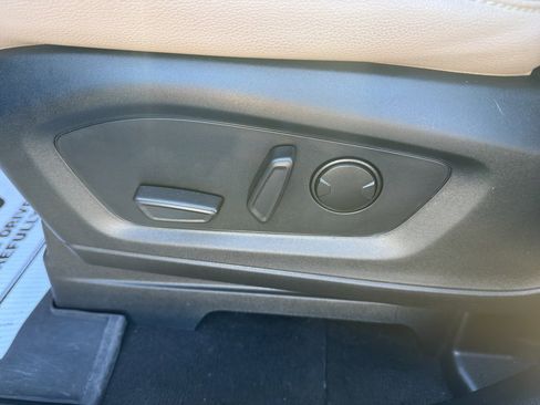 Certified 2023 Ford Explorer Limited w/ Equipment Group 301A image 21