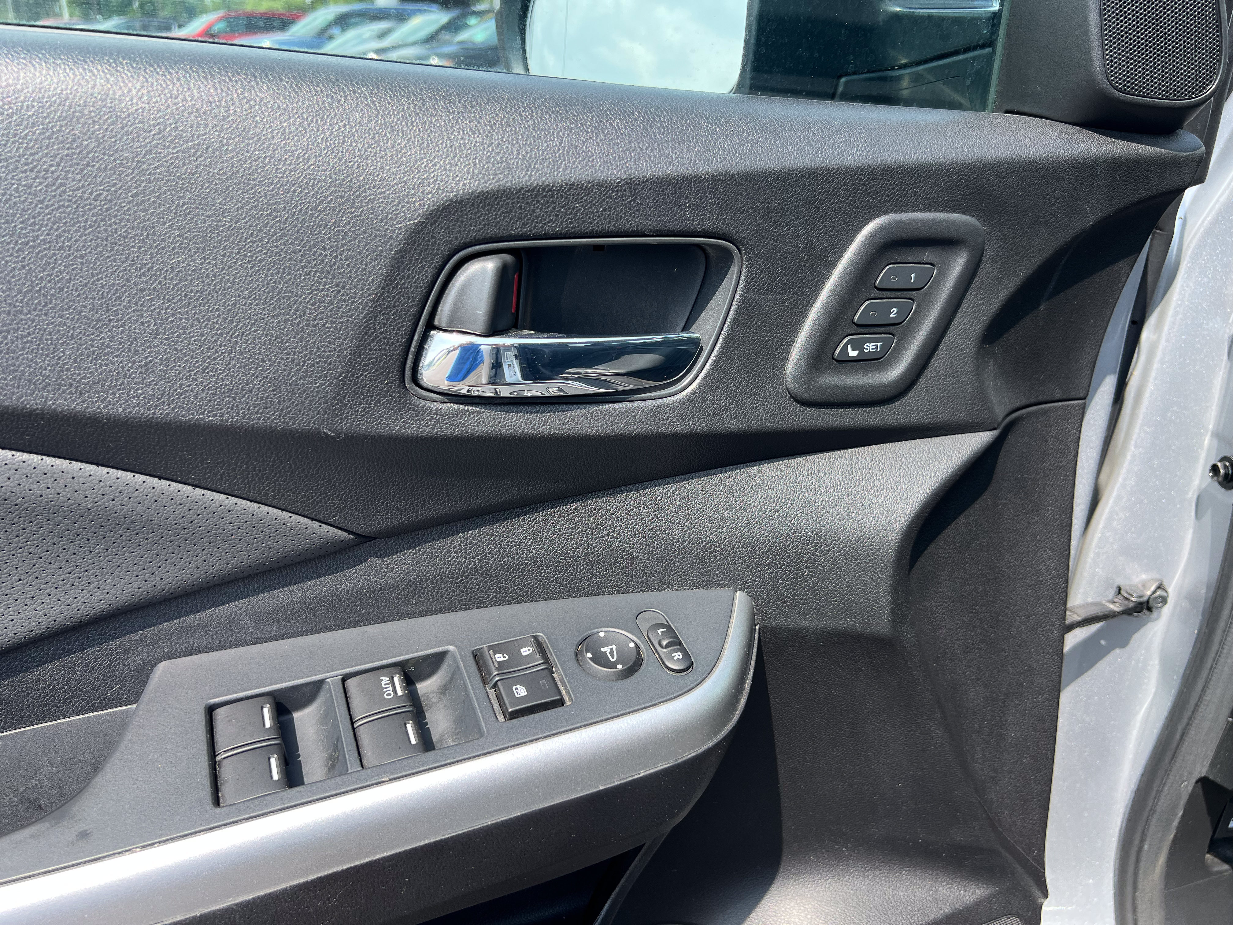Used 2015 Honda CR-V Touring image 15