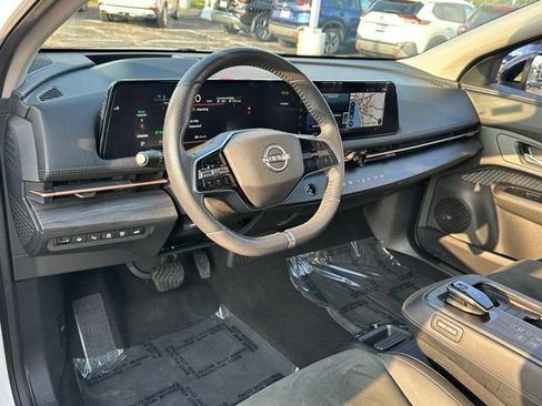 Certified 2024 Nissan Ariya AWD image 32
