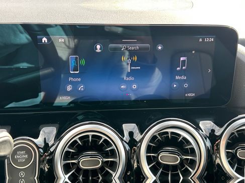 Certified 2025 Mercedes-Benz GLA 250 4MATIC image 7