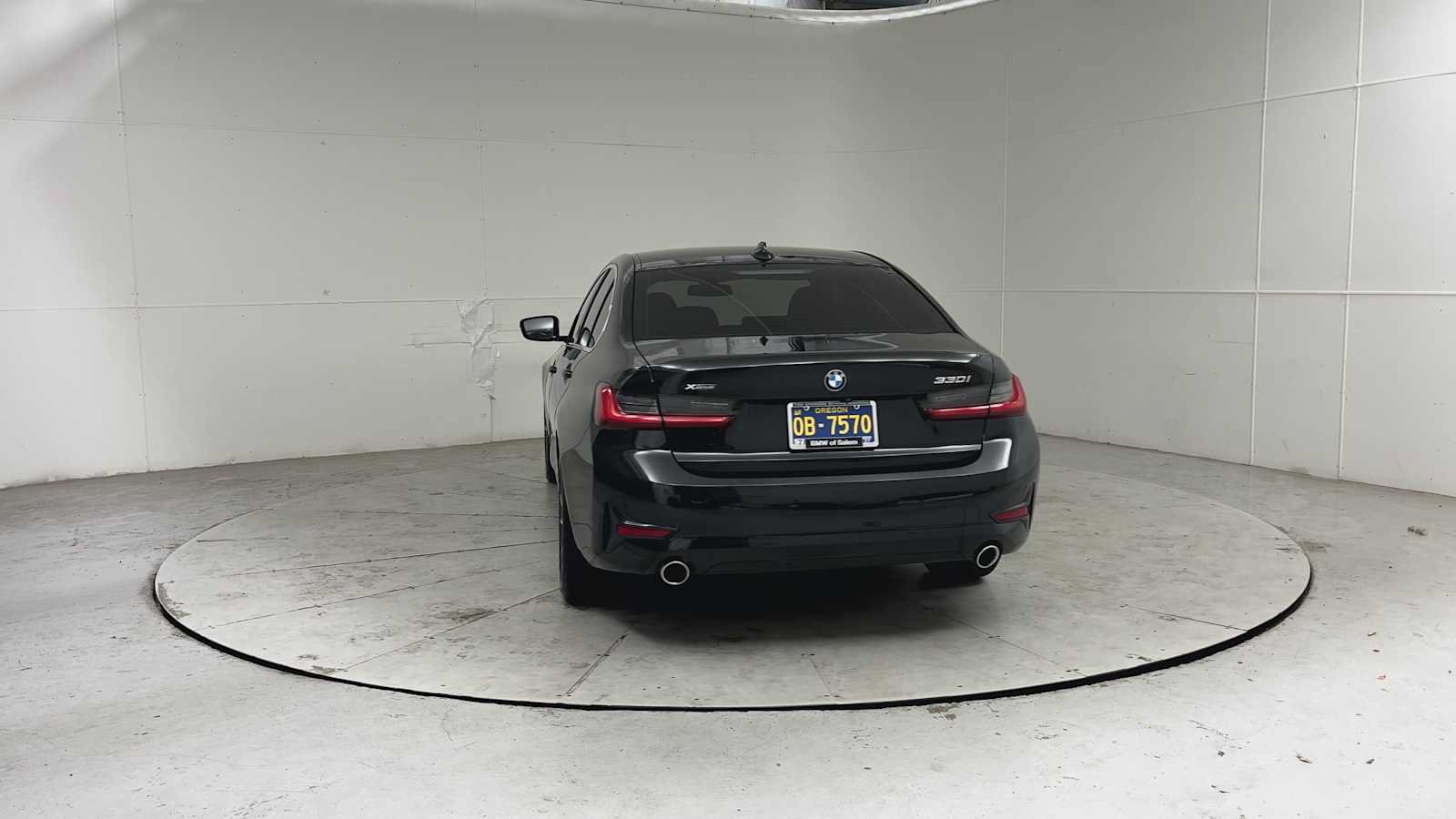 Used 2021 BMW 330i xDrive Sedan w/ Convenience Package AWD/4WD image 2