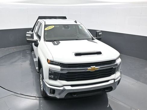 Used 2024 Chevrolet Silverado 2500 LT w/ Convenience Package image 1