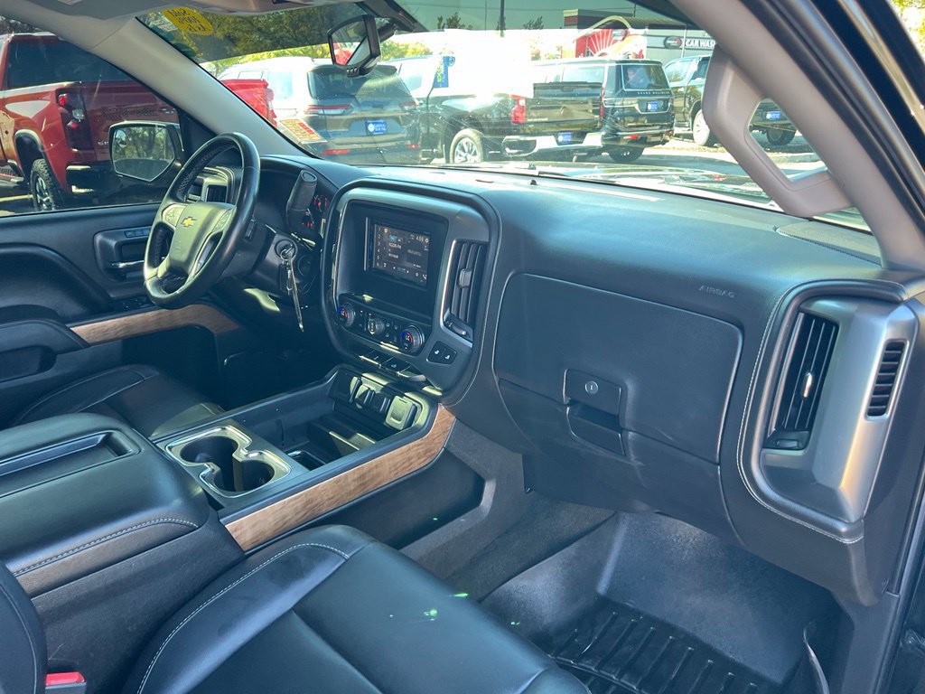 Used 2015 Chevrolet Silverado 1500 LTZ AWD/4WD image 25