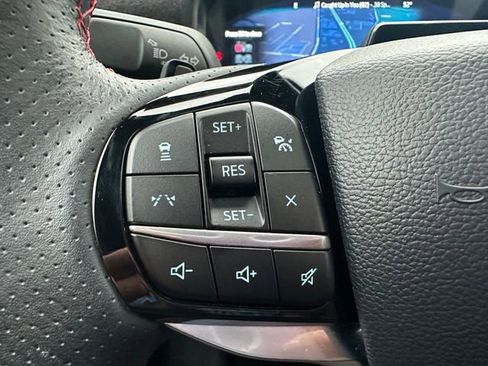 Used 2025 Ford Explorer ST image 14