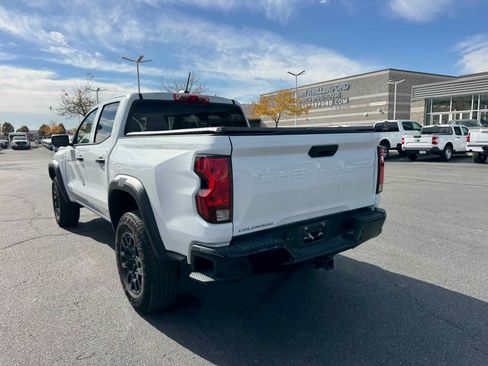 Used 2025 Chevrolet Colorado Trail Boss image 5