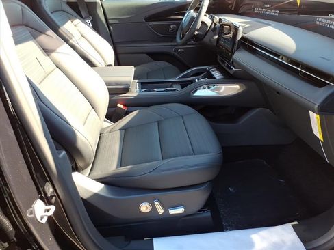 New 2026 Lincoln Nautilus Reserve w/ Jet Appearance Package image 8