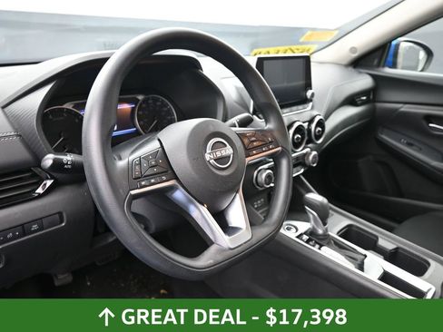 Used 2024 Nissan Sentra SV image 23