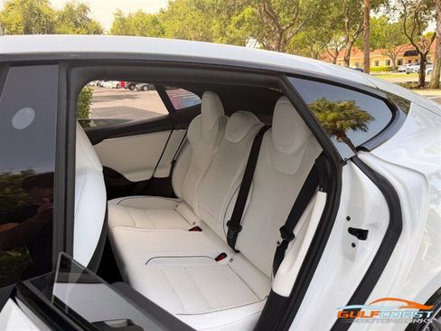 Used 2022 Tesla Model S Plaid AWD/4WD image 25