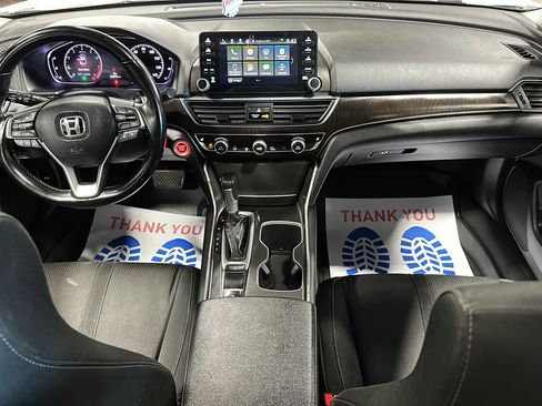 Used 2020 Honda Accord EX image 18