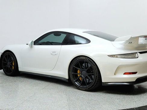 Used 2014 Porsche 911 GT3 image 3