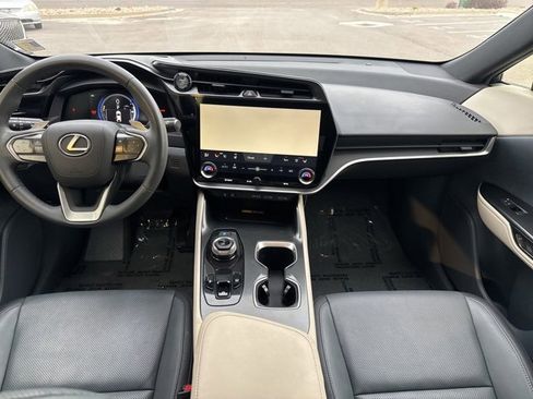 Used 2023 Lexus RZ 450e Premium w/ Technology Package image 17