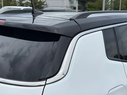Certified 2022 Jeep Compass Limited w/ Sun and Sound Group AWD/4WD image 11