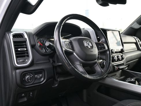 Used 2019 RAM 1500 Big Horn image 3