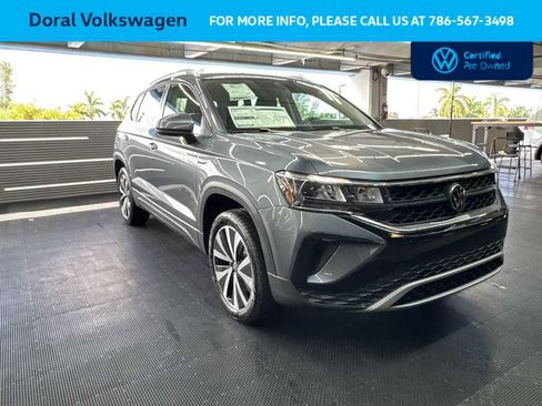 Used 2024 Volkswagen Taos SE FWD image 11
