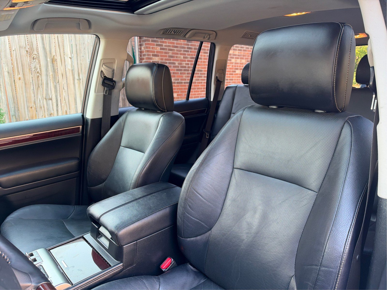 Used 2018 Lexus GX 460 Premium w/ Premium Package AWD/4WD image 25