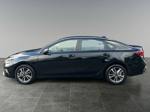 Used 2024 Kia Forte LXS image 4