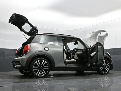 Used 2023 MINI Cooper S w/ Driver Assistance Package image 36