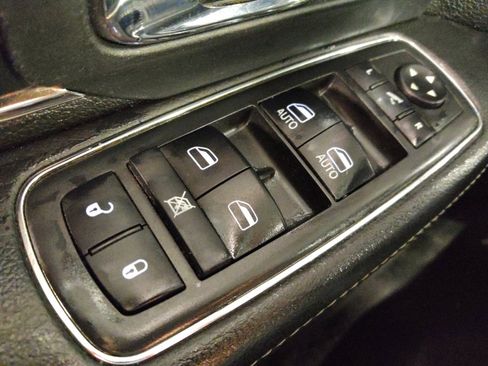 Used 2017 RAM 1500 Laramie w/ Convenience Group RWD image 27