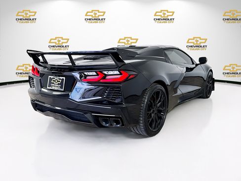 Used 2024 Chevrolet Corvette Stingray Premium Conv w/ Z51 Performance Package RWD image 7