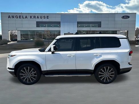 Used 2024 Lexus GX 550 w/ Accessory Package (Z1) AWD/4WD image 4