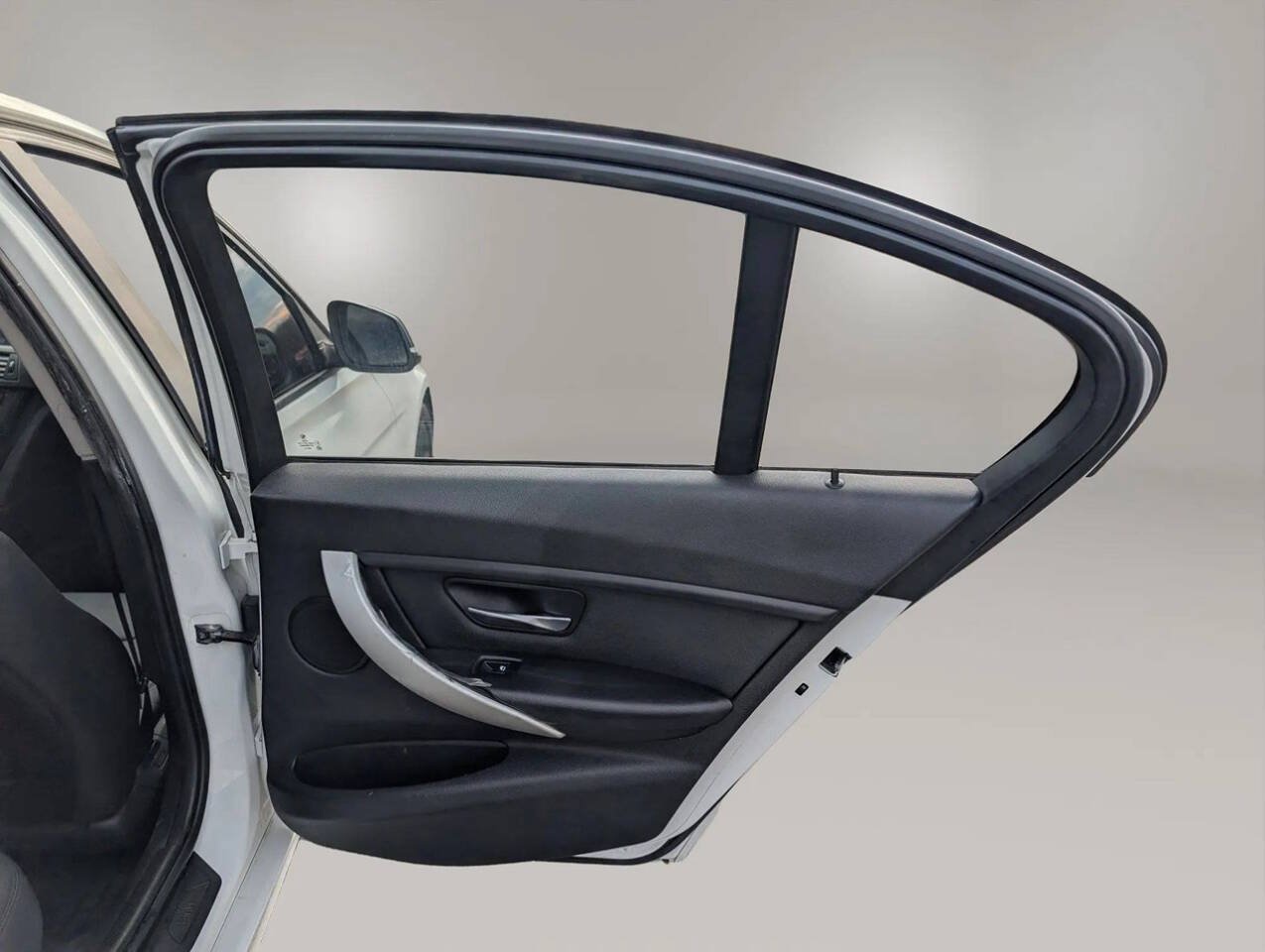 Used 2012 BMW 328i Sedan RWD image 30