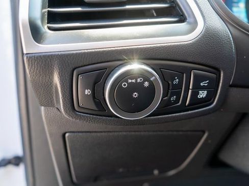 Used 2024 Ford Edge SEL w/ Sport Appearance Package AWD/4WD image 19