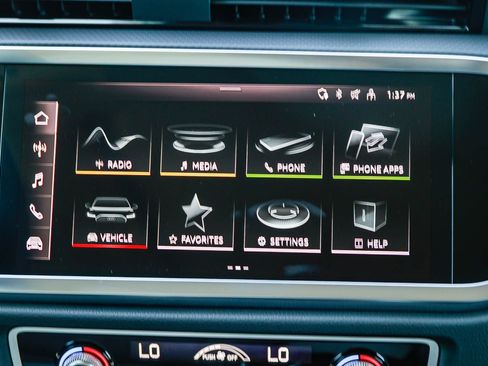 Used 2025 Audi Q3 2.0T Premium w/ Convenience Package AWD/4WD image 16