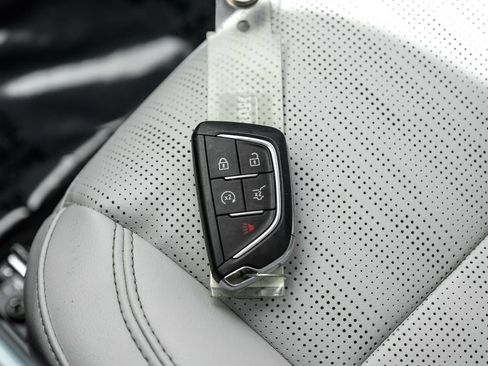 Used 2023 Cadillac Lyriq AWD image 63